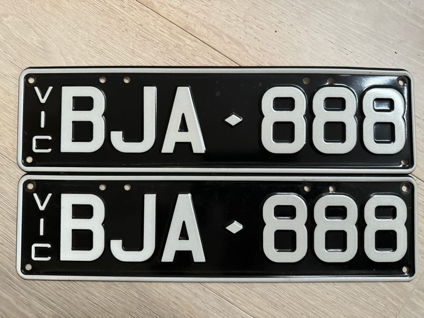 BJA888 photo 1