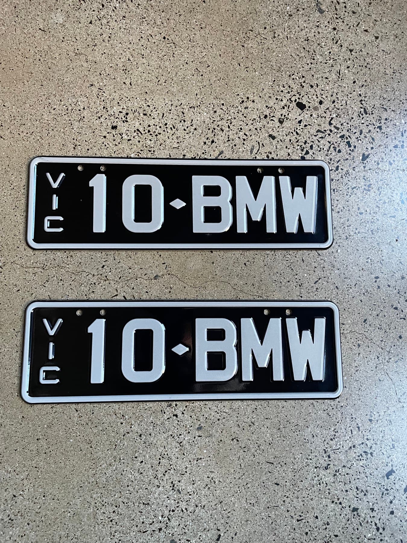 10BMW photo 1
