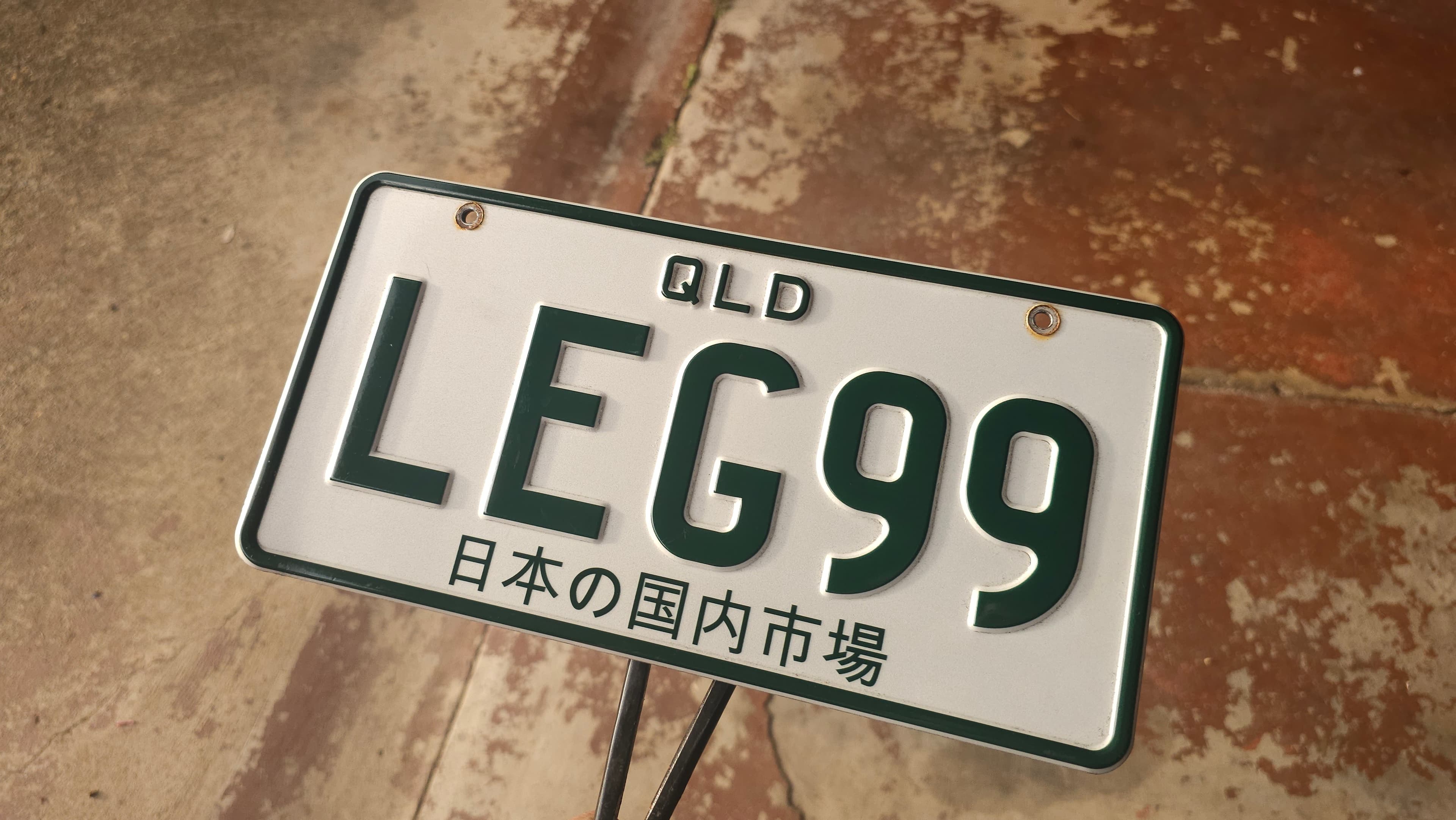 LEG99 photo 1