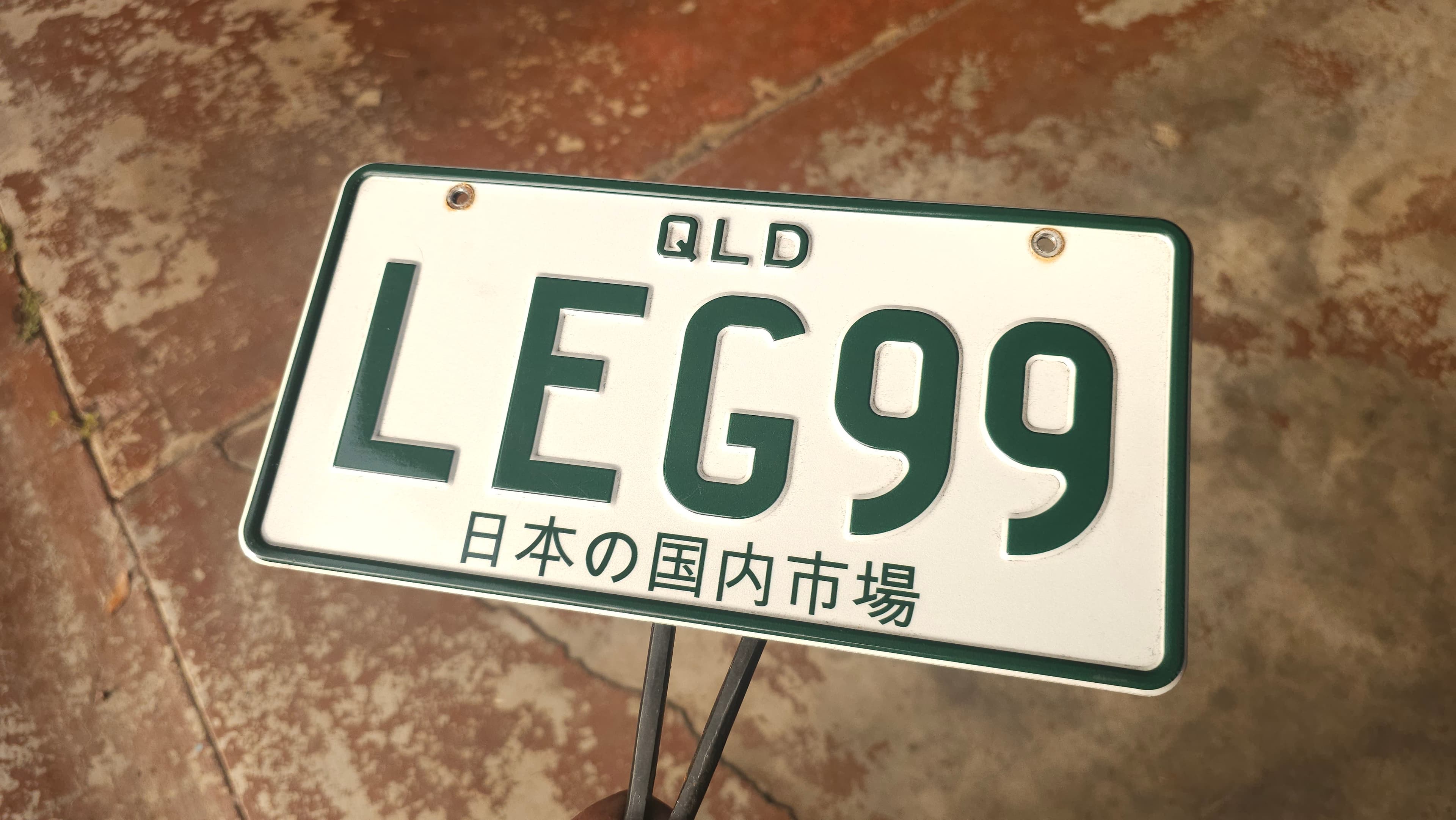 LEG99 photo 3
